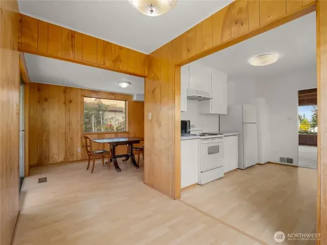 5704 N Ruby Street Tacoma WA 98407