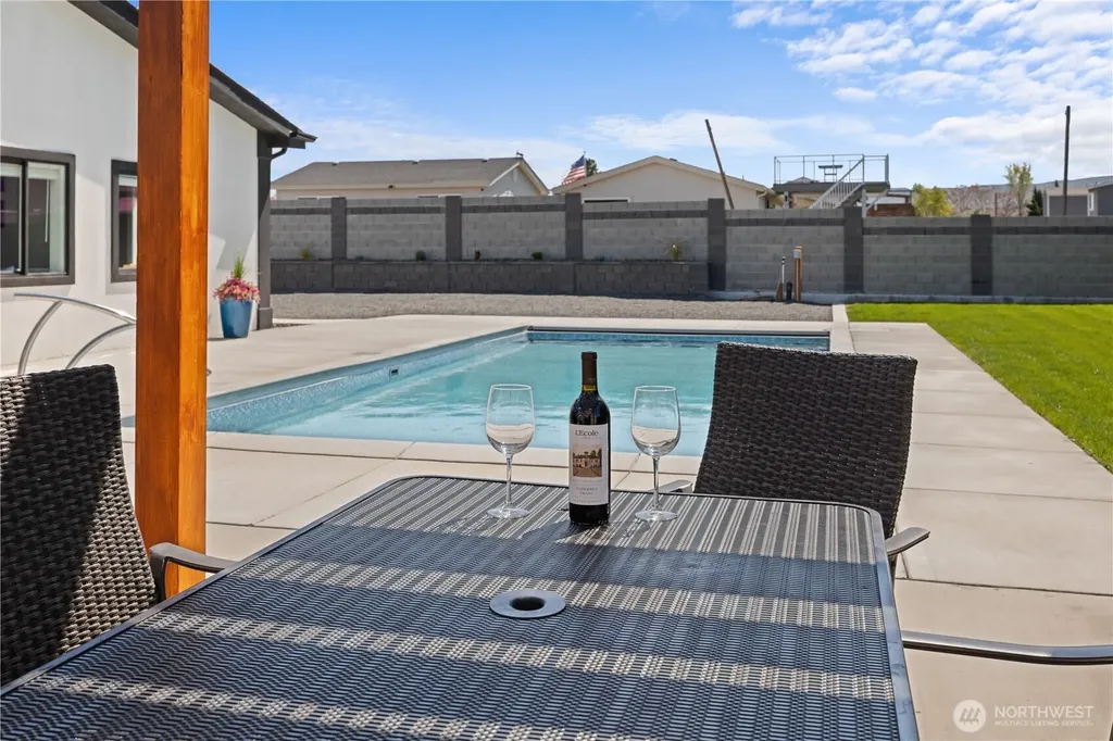 416 Edgewater Way SW Mattawa WA 99349