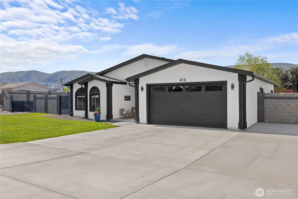 416 Edgewater Way SW Mattawa WA 99349
