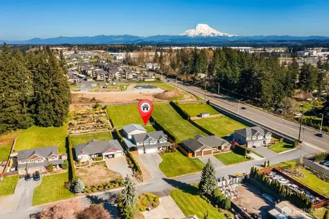 17505 38th Ave Ct E Tacoma WA 98446