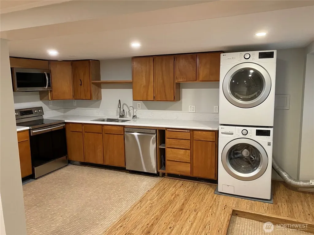 809 NE 62nd Street Seattle WA 98115