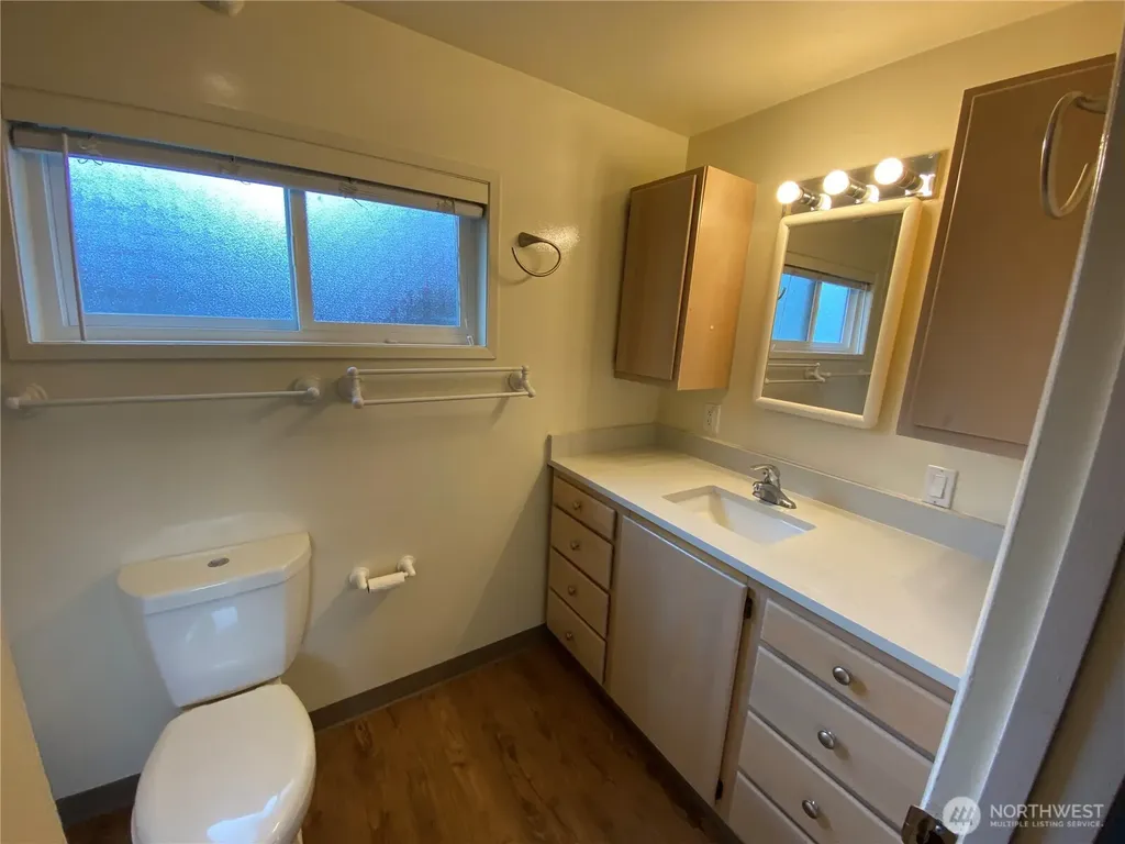 809 NE 62nd Street Seattle WA 98115