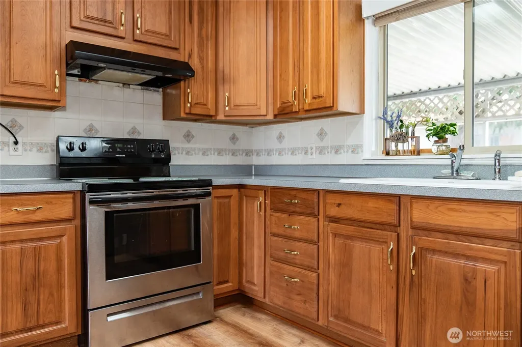 6 Donder Road Shelton WA 98584