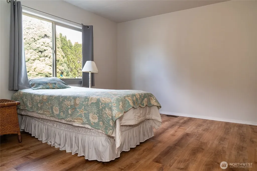 6 Donder Road Shelton WA 98584