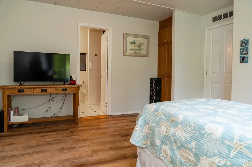 6 Donder Road Shelton WA 98584