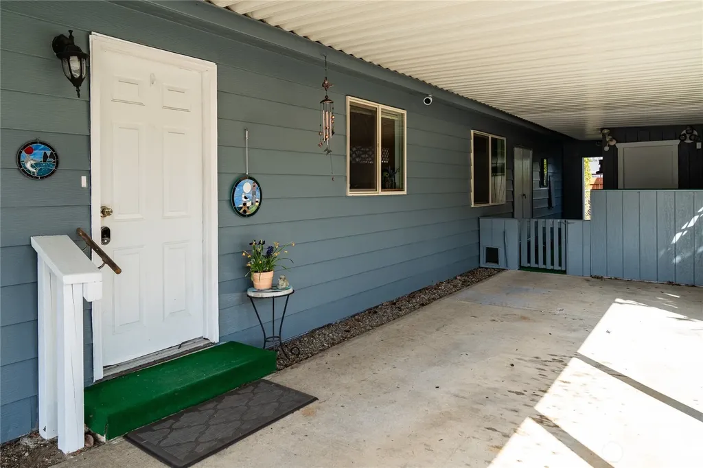 6 Donder Road Shelton WA 98584