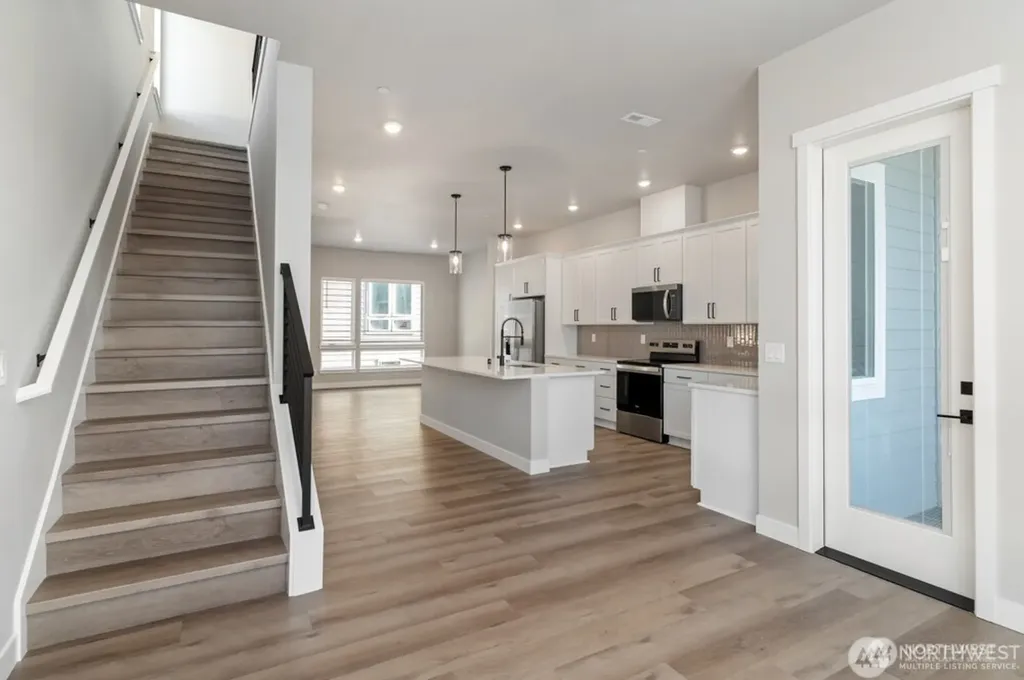 6609 S 128th Street Seattle WA 98178