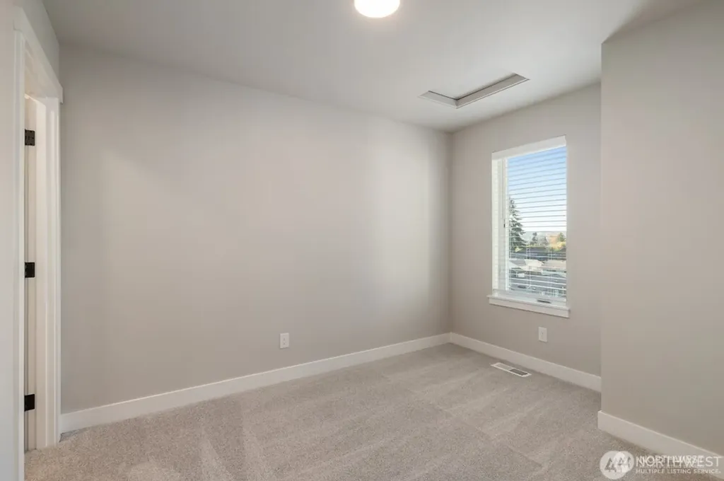 6609 S 128th Street Seattle WA 98178