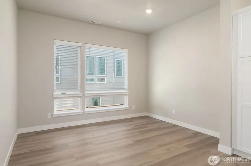 6609 S 128th Street Seattle WA 98178
