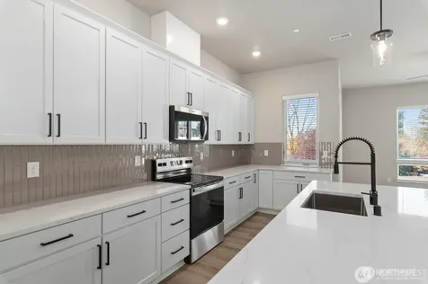 6609 S 128th Street Seattle WA 98178