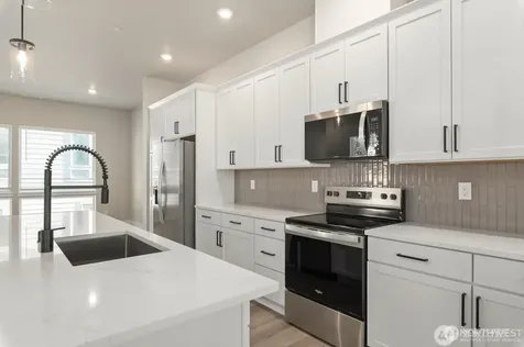 6609 S 128th Street Seattle WA 98178