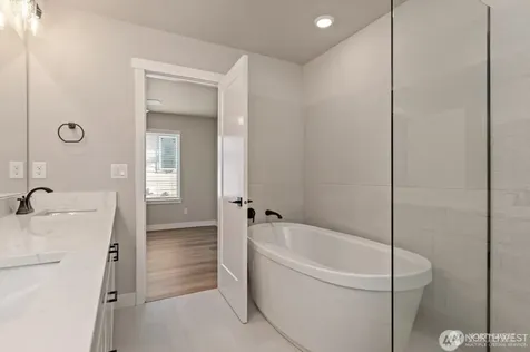 6609 S 128th Street Seattle WA 98178