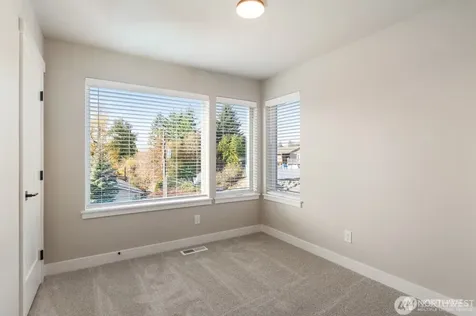 6609 S 128th Street Seattle WA 98178