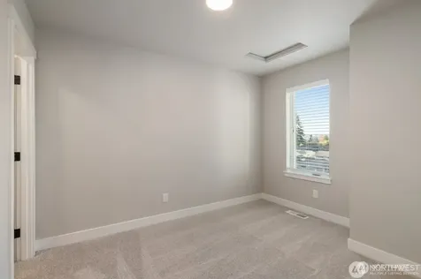 6609 S 128th Street Seattle WA 98178