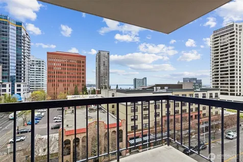 2100 3rd Avenue Seattle WA 98121