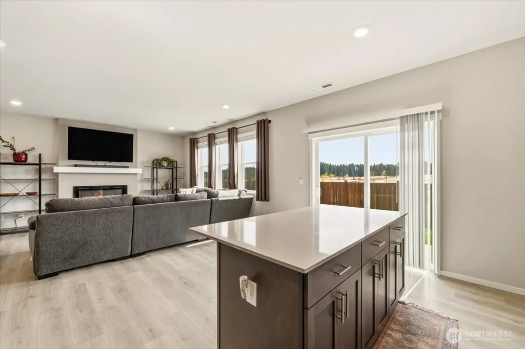 1106 SW Pendleton Way Port Orchard WA 98367