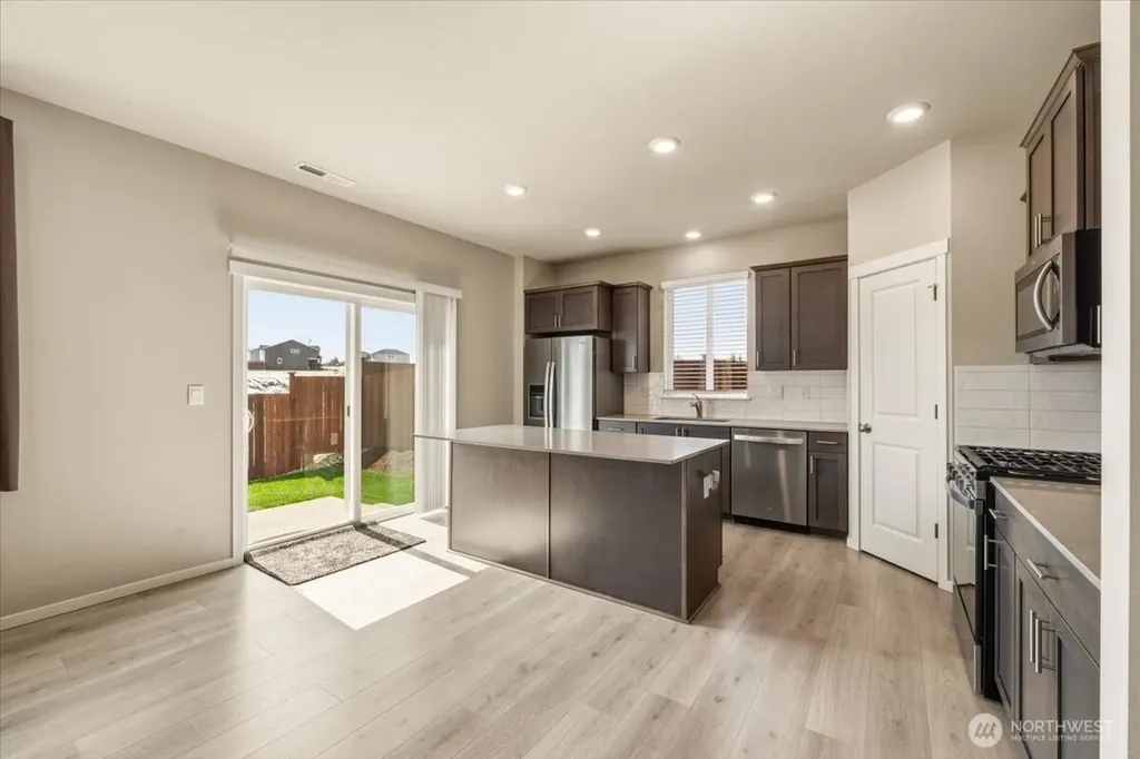 1106 SW Pendleton Way Port Orchard WA 98367