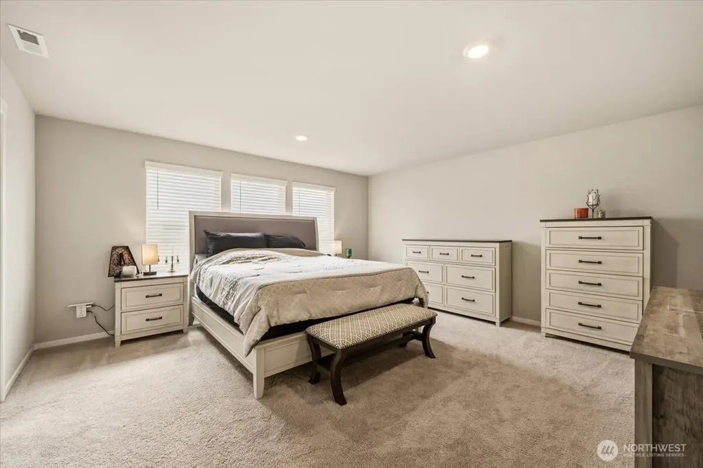1106 SW Pendleton Way Port Orchard WA 98367