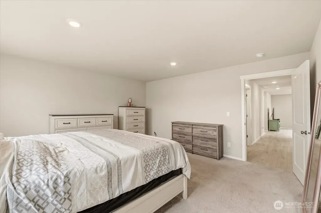 1106 SW Pendleton Way Port Orchard WA 98367