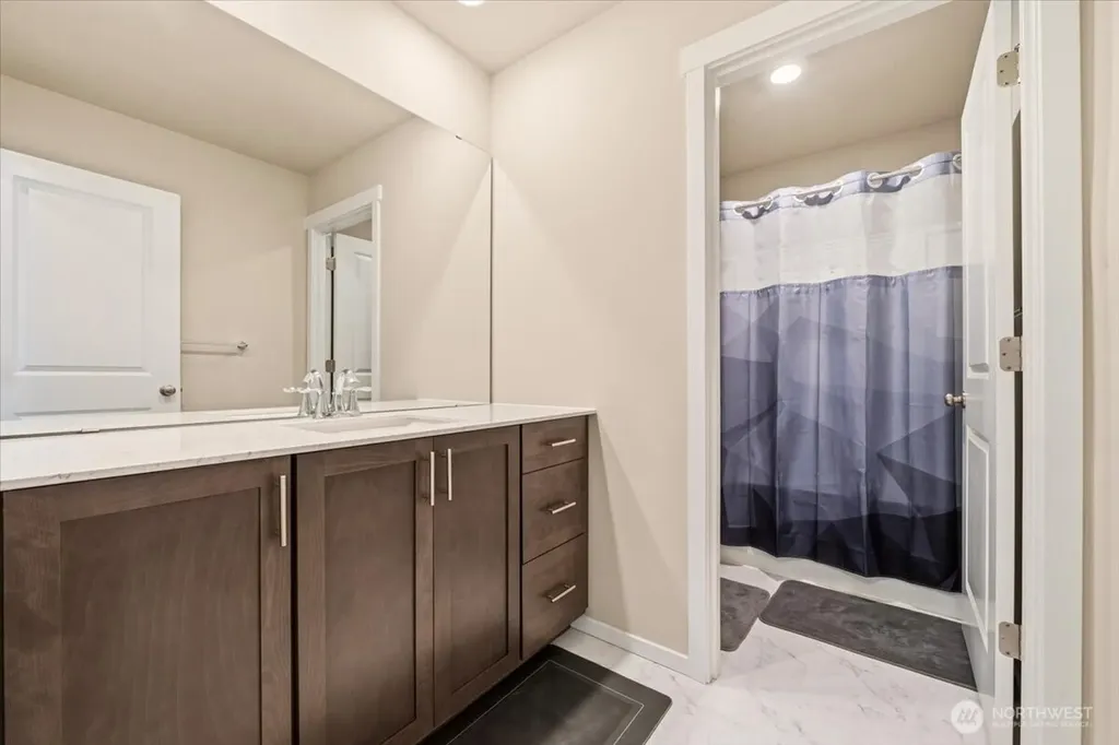 1106 SW Pendleton Way Port Orchard WA 98367