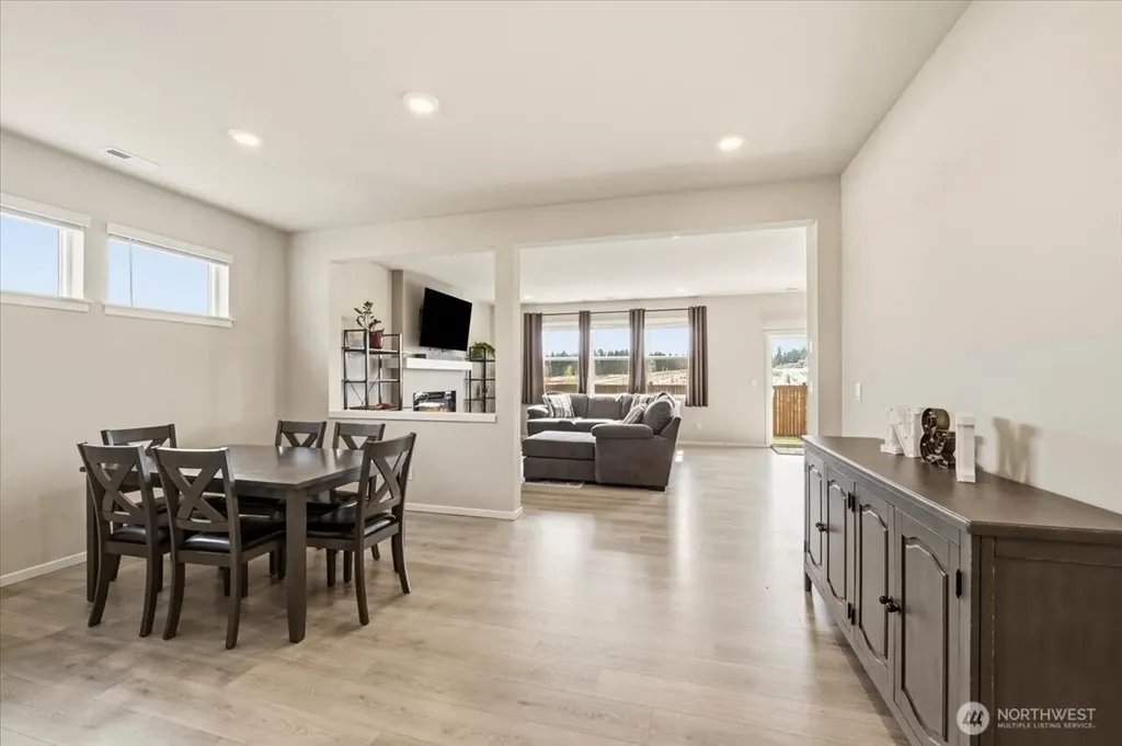 1106 SW Pendleton Way Port Orchard WA 98367