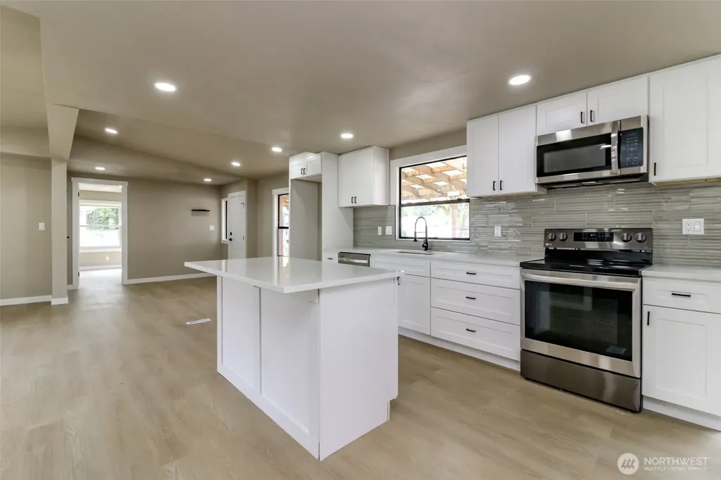 1111 Archwood Drive SW Olympia WA 98502
