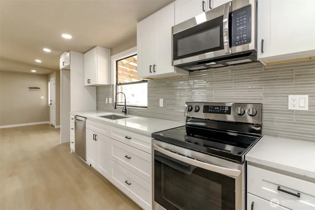1111 Archwood Drive SW Olympia WA 98502