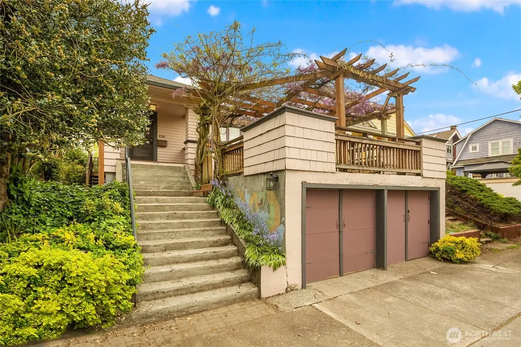 1018 NE 62nd Street Seattle WA 98115