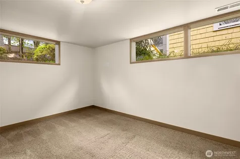 1018 NE 62nd Street Seattle WA 98115