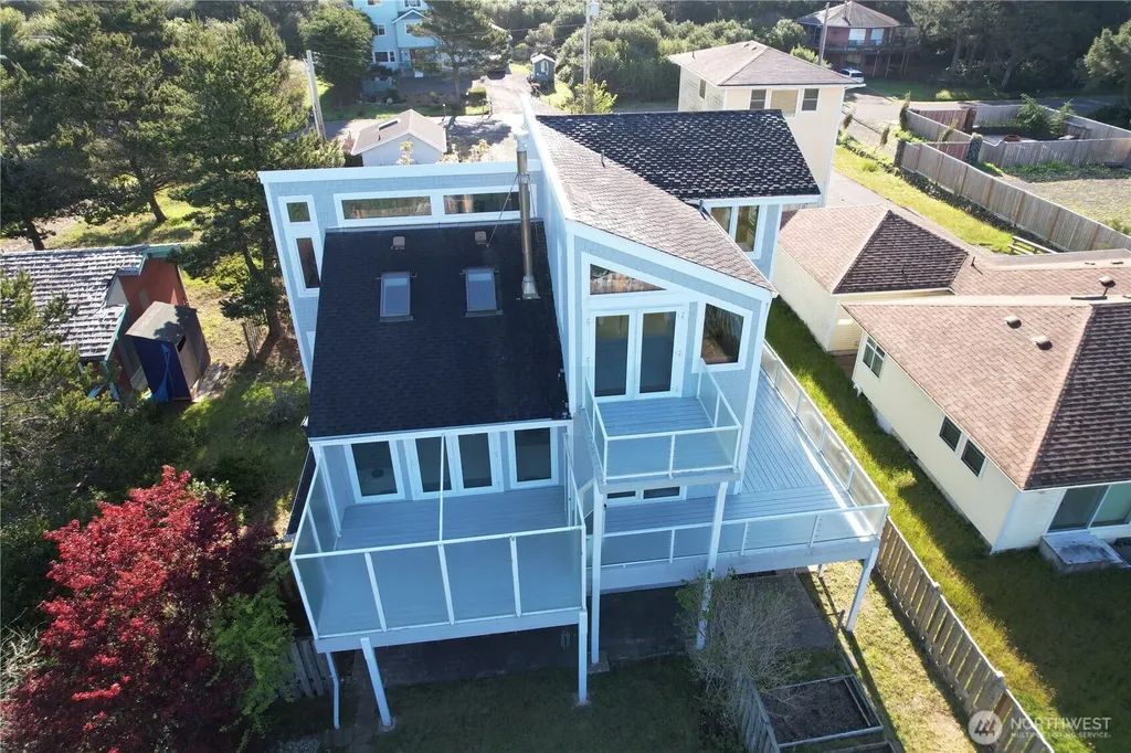271 Sand Dune Avenue NW Ocean Shores WA 98569