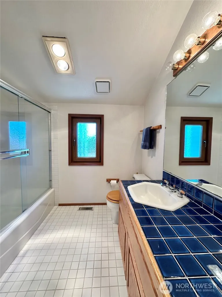 271 Sand Dune Avenue NW Ocean Shores WA 98569