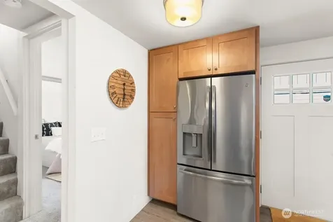 3710 SW 106th Street Seattle WA 98146