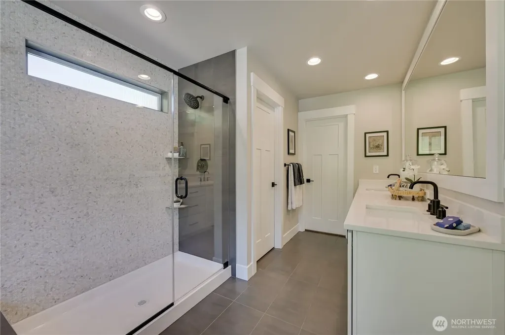 19231 Meridian Drive SE Bothell WA 98012