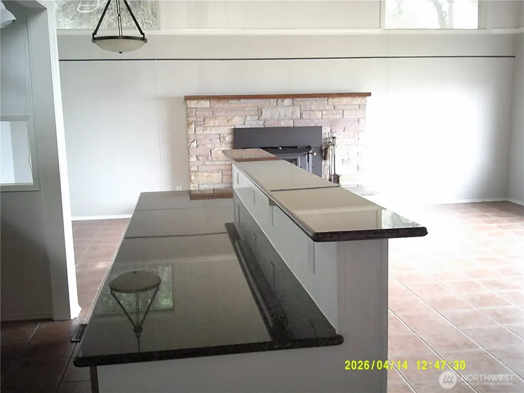 562 Pebble Beach Drive Oak Harbor WA 98239