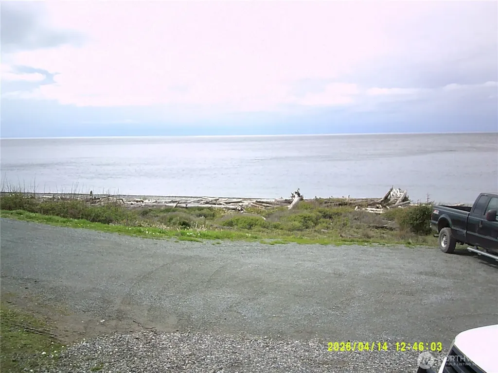 562 Pebble Beach Drive Oak Harbor WA 98239