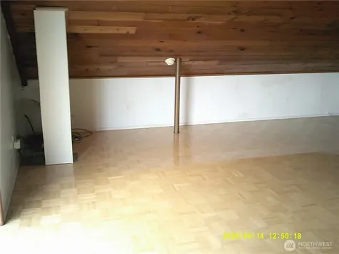 562 Pebble Beach Drive Oak Harbor WA 98239