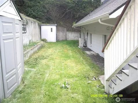 562 Pebble Beach Drive Oak Harbor WA 98239