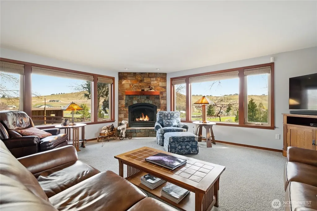 160 Horseshoe Lane Selah WA 98942