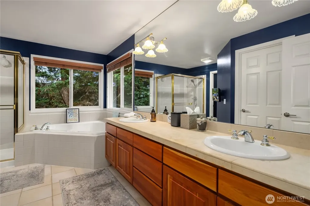 10444 SE 22nd Street Bellevue WA 98004