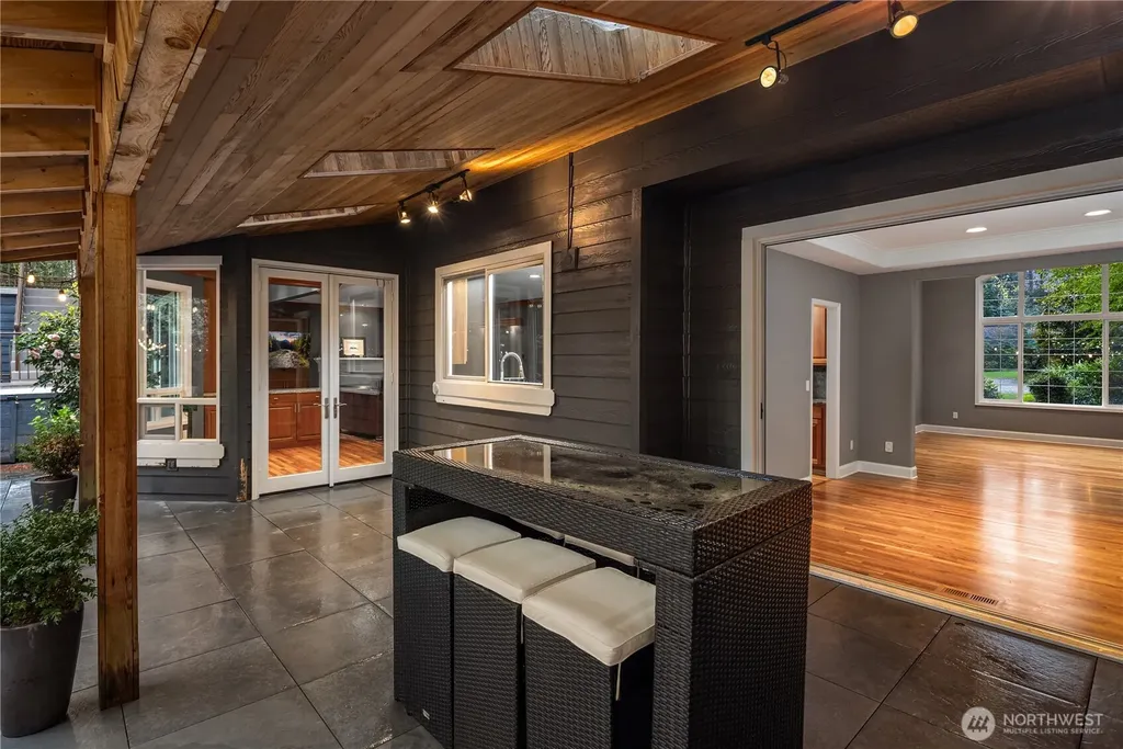 10444 SE 22nd Street Bellevue WA 98004