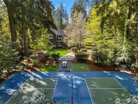 10444 SE 22nd Street Bellevue WA 98004