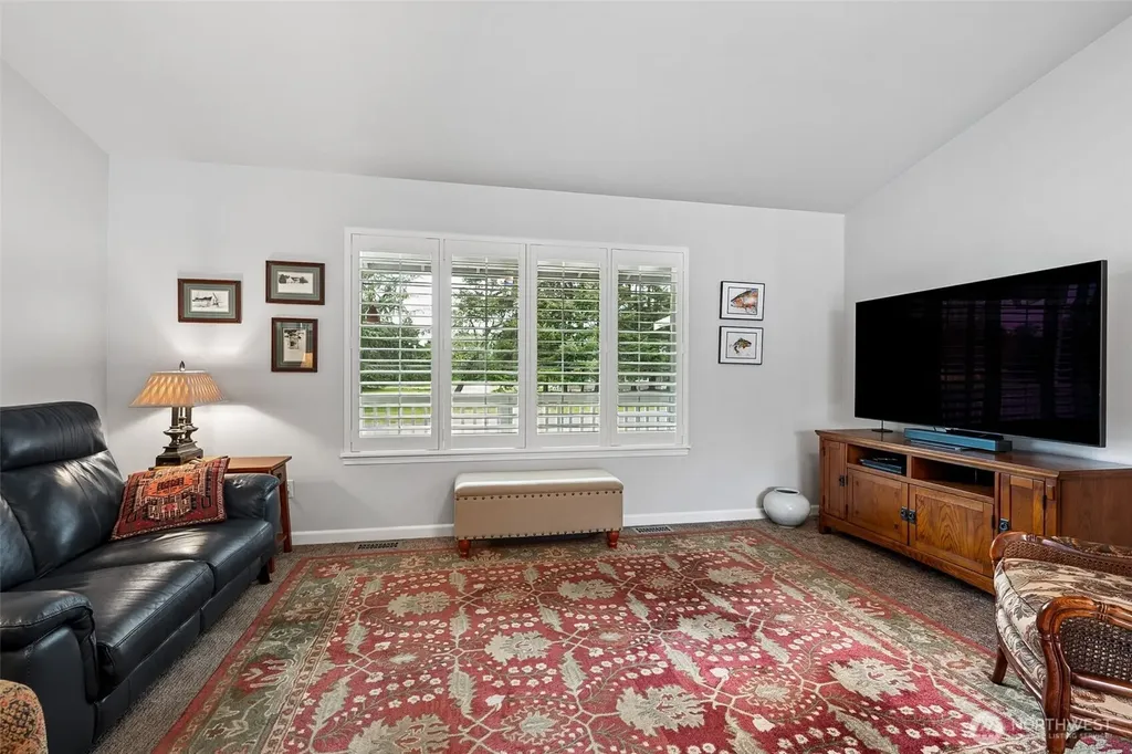 10149 Albany Park Lane SW Rochester WA 98579