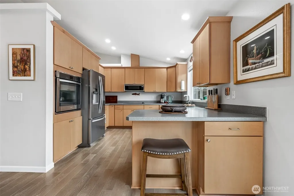 10149 Albany Park Lane SW Rochester WA 98579