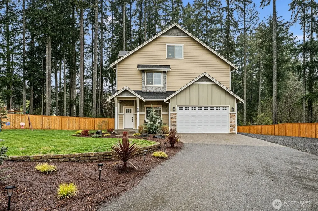 901 SW Norpoint Court Port Orchard WA 98367