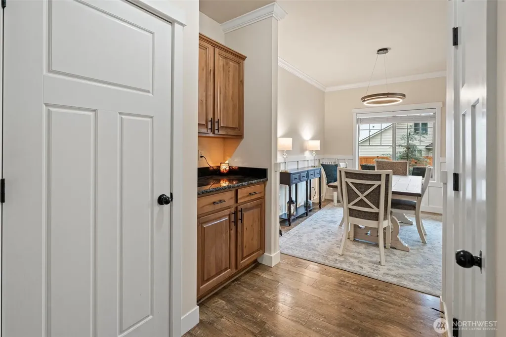 901 SW Norpoint Court Port Orchard WA 98367