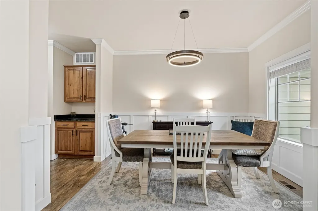 901 SW Norpoint Court Port Orchard WA 98367