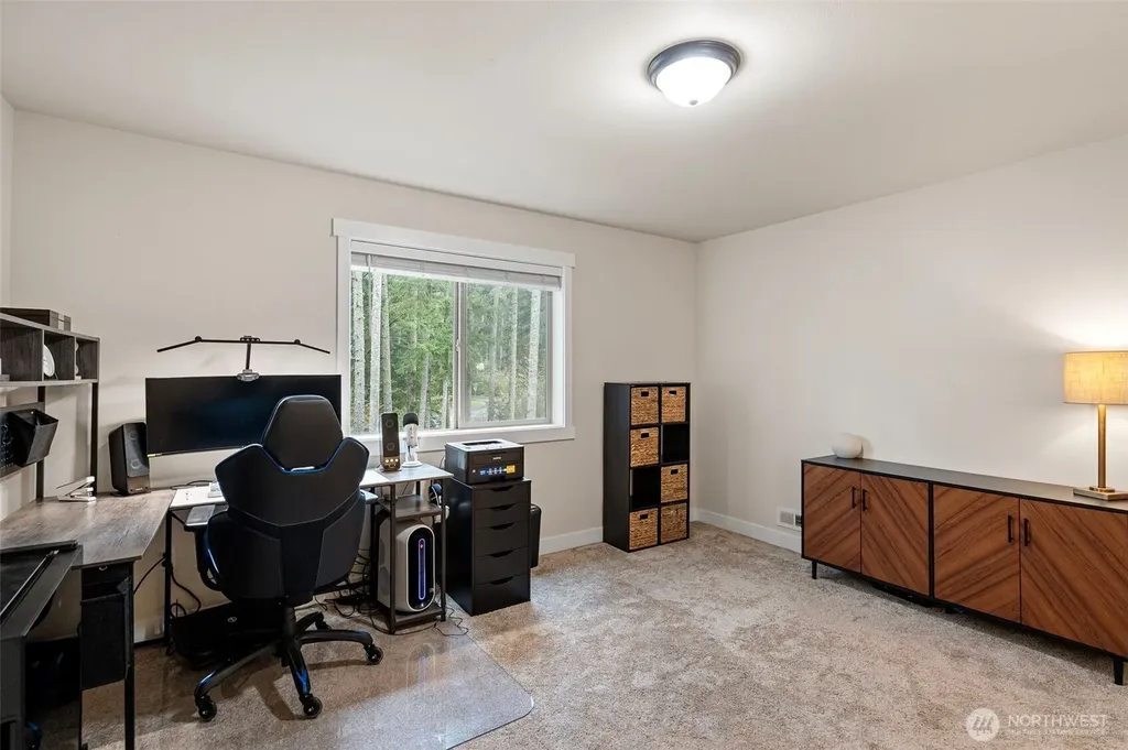 901 SW Norpoint Court Port Orchard WA 98367