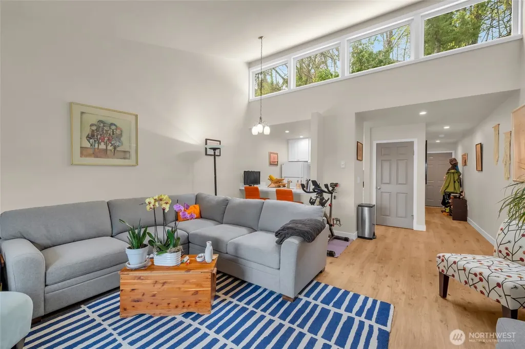2949 76th Avenue SE Mercer Island WA 98040