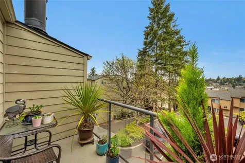 2949 76th Avenue SE Mercer Island WA 98040