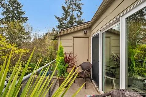 2949 76th Avenue SE Mercer Island WA 98040
